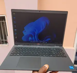 Laptop Dell Latitude 3520 16GB Intel Core i5 SSD 512GB