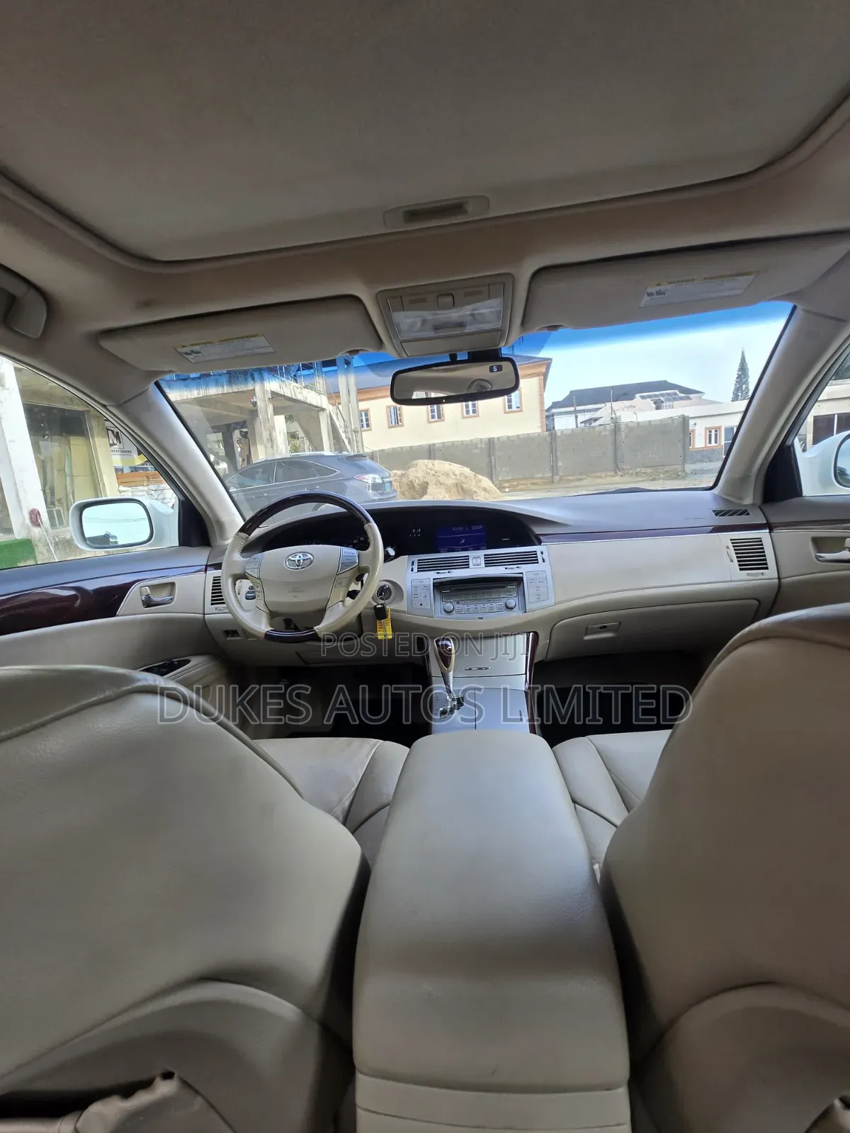 Toyota Avalon 2008 White