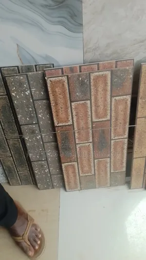 Tiles Crack Wall