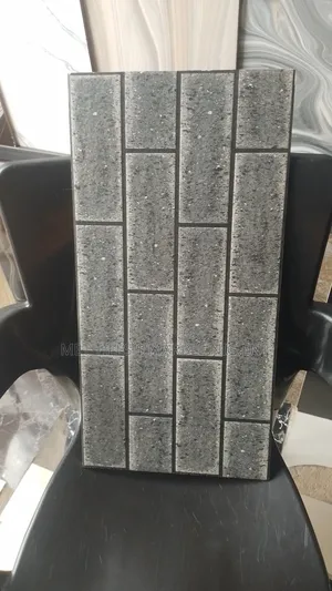 Tiles Crack Wall