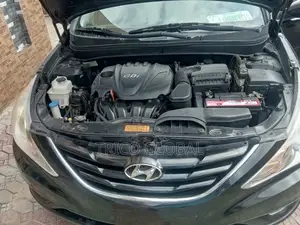Hyundai Sonata GLS Sedan FWD (2.4L 4cyl 6A) 2012 Black