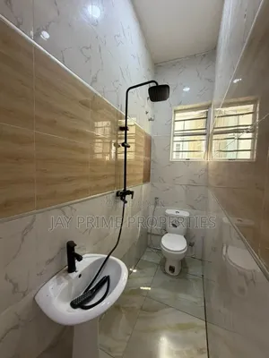1bdrm Shared Apartment in Oral Estate, Lekki for rent