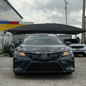 Toyota Camry 2018 Black