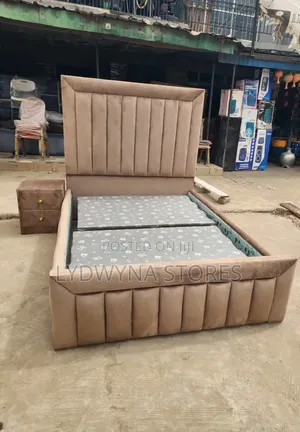 Relaxable Standard Quality 41⁄2 by 6 Upholstery Padded Bedframe