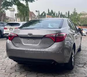 Toyota Corolla LE 4dr Sedan (1.8L 4cyl CVT) 2015 Beige