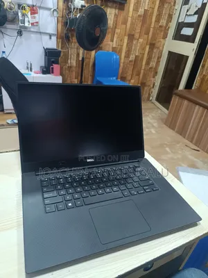 Laptop Dell Precision 5520 16GB Nvidia SSD 512GB