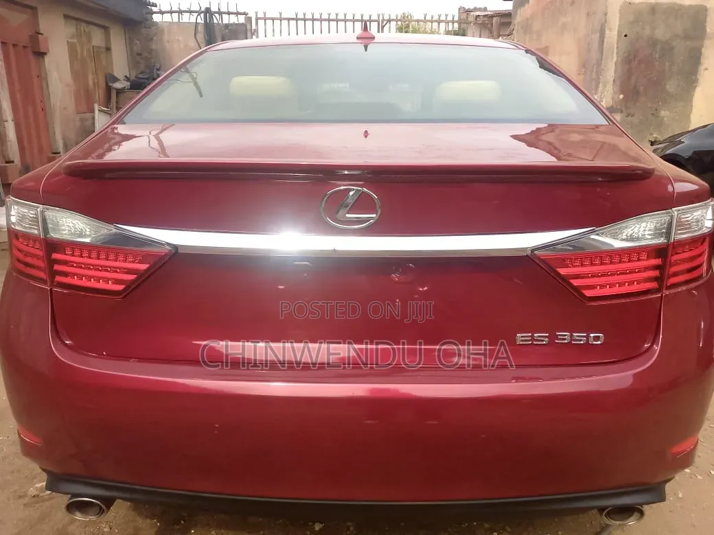 Lexus ES 2012 Red