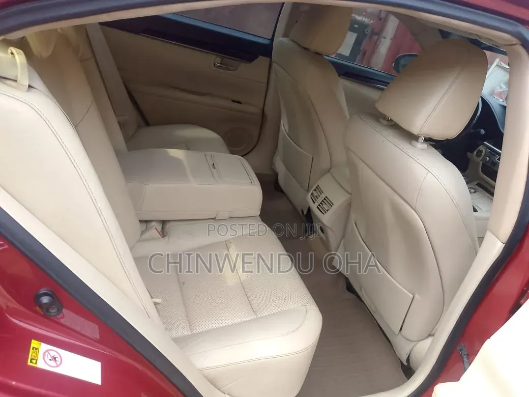 Lexus ES 2012 Red