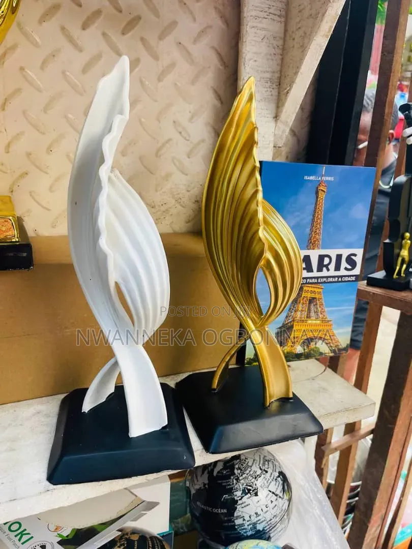 Angel Wing Statue Sculpture Figurine Resin