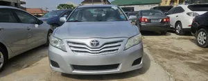 Toyota Camry Base 4dr Sedan (2.5L 4cyl 6M) 2010 Silver