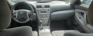 Toyota Camry Base 4dr Sedan (2.5L 4cyl 6M) 2010 Silver