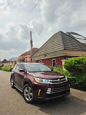 Toyota Highlander 2017 Red