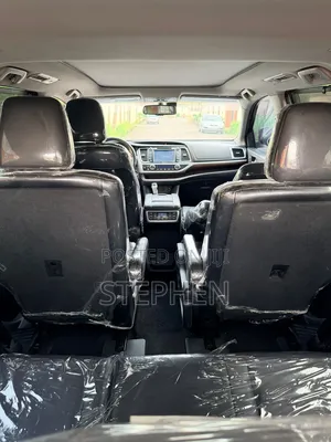 Toyota Highlander 2017 Red