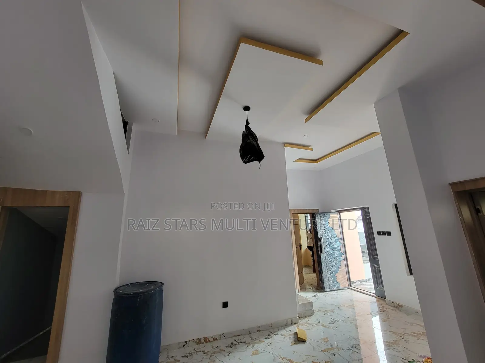 P O P Contractor and Installation