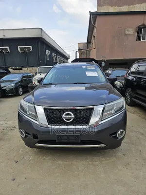 Nissan Pathfinder Platinum 4dr SUV (3.5L 6cyl CVT) 2014 Gray