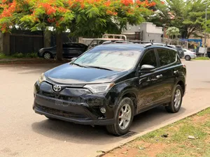 Toyota RAV4 LE 4dr SUV (2.5L 4cyl 6A) 2015