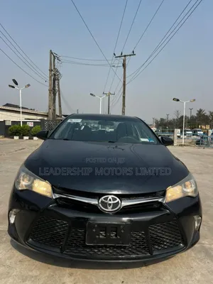 Toyota Camry SE 4dr Sedan (2.5L 4cyl 6A) 2016 Black
