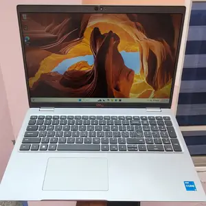 Laptop Dell Latitude 5520 8GB Intel Core i5 SSD 256GB
