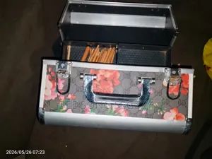 Make Up Box