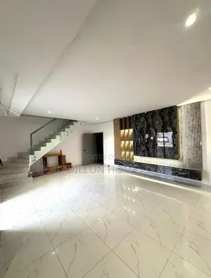 2bdrm Maisonette in Freedomway Lekki for rent