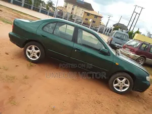 Nissan Almera Tino 2004 Green