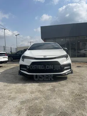 Toyota Corolla SE 2022 White