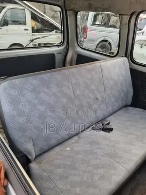 Suzuki APV Minibus 2010 White