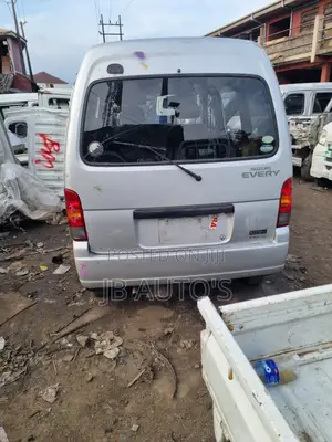 Suzuki APV Minibus 2010 Silver
