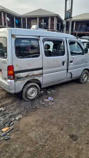 Suzuki APV Minibus 2010 Silver