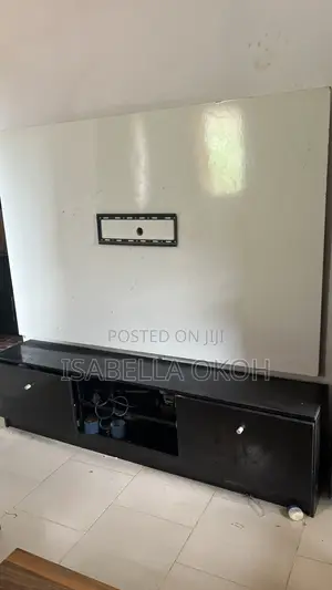 Tv Shelf and Console