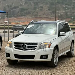 Mercedes-Benz GLK-Class 350 2011 White