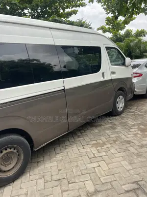 Toyota HiAce 2014 Brown