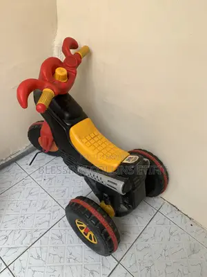 Tokunbo/Kids Ride-on Bike