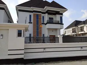 4bdrm Duplex in Thomas Estate for sale