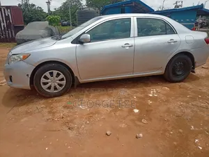 Toyota Corolla 2009 Silver
