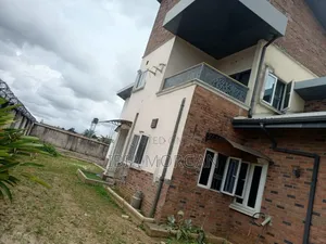 3bdrm Duplex in Osong Ama Estate Uyo for sale