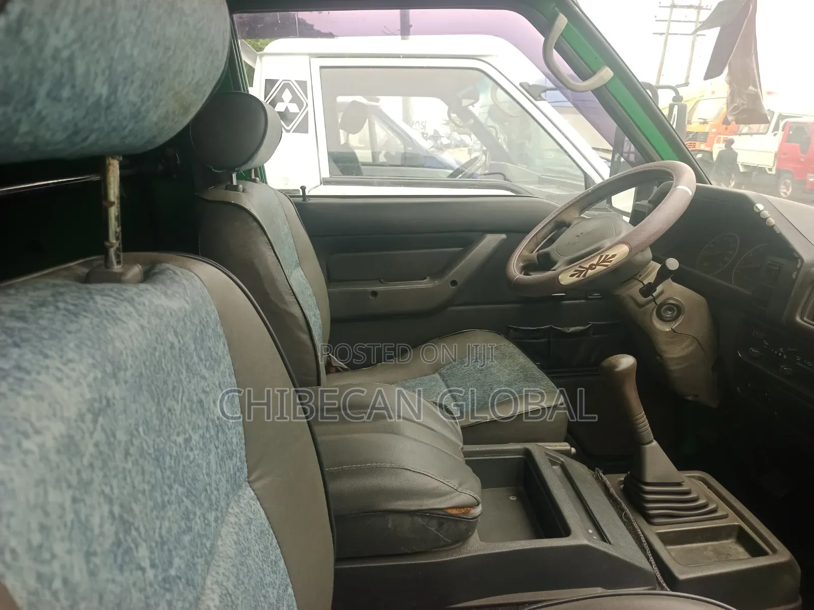 Mitsubishi Delica 2008 Blue