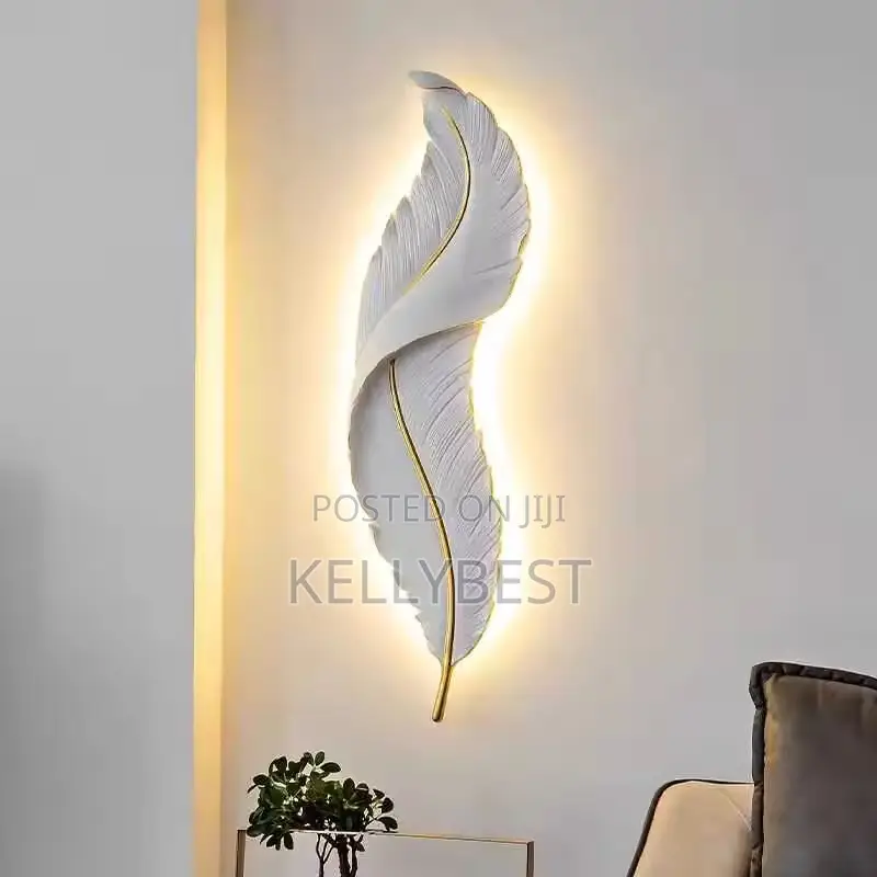 Feather Wall Lamp
