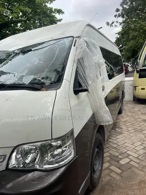 Toyota HiAce 2015 Brown