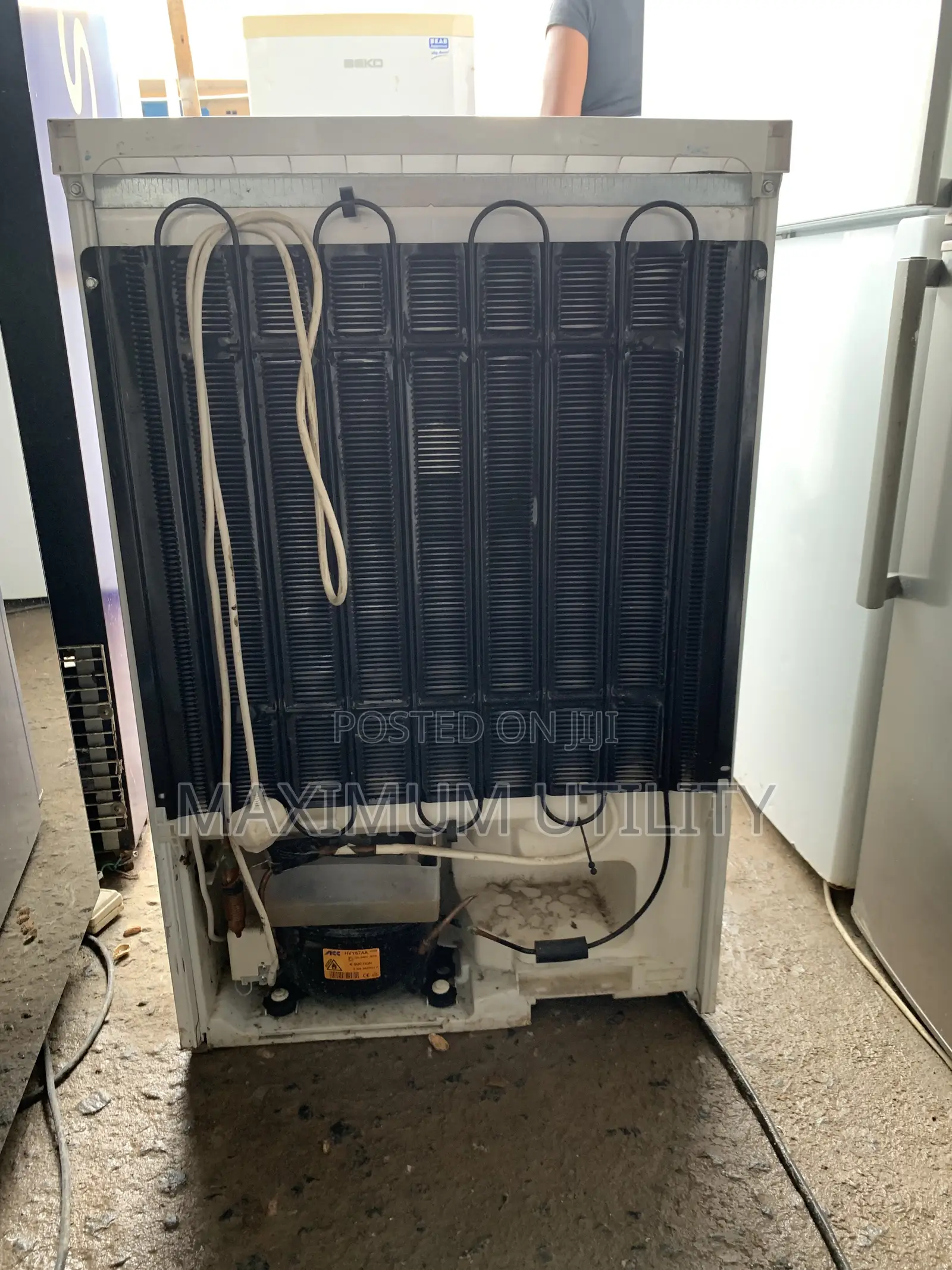 Liebherr 141 Liters Table Top Refrigerator