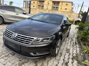 Volkswagen Passat 2014 Brown