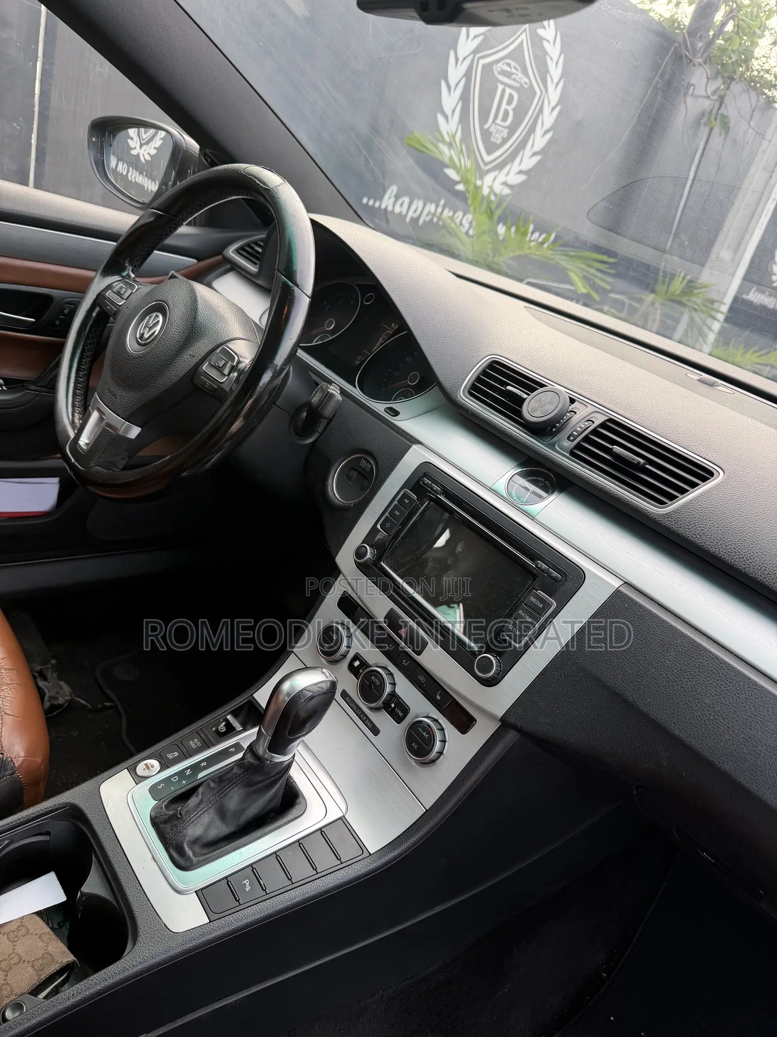 Volkswagen Passat 2014 Brown