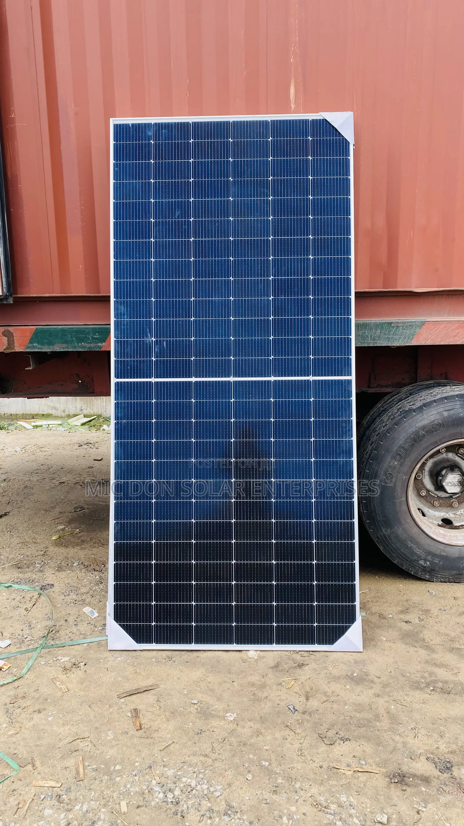 Qcell 670watts Solar Panel.
