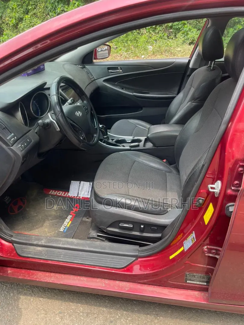 Hyundai Sonata 2012 Red