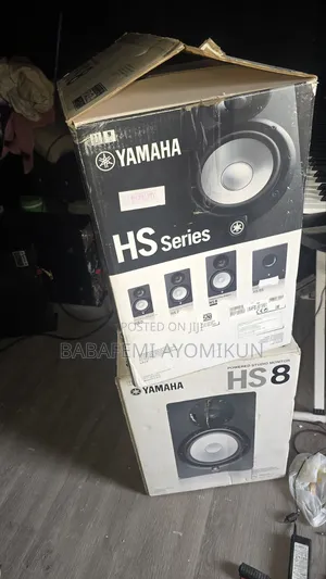 Yamaha Hs8 Studio Monitor