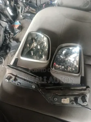 Complete Two Side Mirror for Toyota Sienna 1998-2002 Model