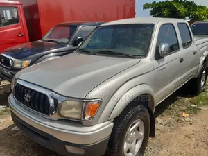 Toyota Tacoma Base V6 4x4 Double-Cab 121.9 in. WB 2003 Silver