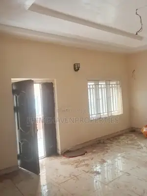 3bdrm Block of Flats in Kubwa for rent