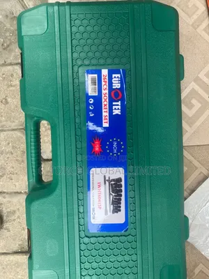 Heavy-Duty Mechanic's Socket Wrench Set