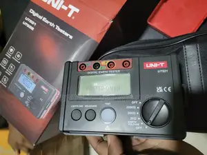 Uni-T Digital Earth Tester